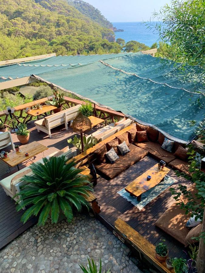 Large Bungalow With Sea View In Kabak Bay, Oeluedeniz Fethiye Exteriör bild