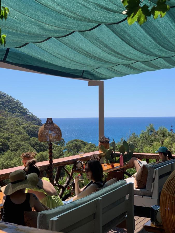 Large Bungalow With Sea View In Kabak Bay, Oeluedeniz Fethiye Exteriör bild